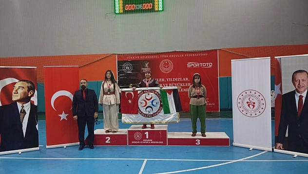 Elazığlı kemankeşlerden Erzurum'da büyük başarı