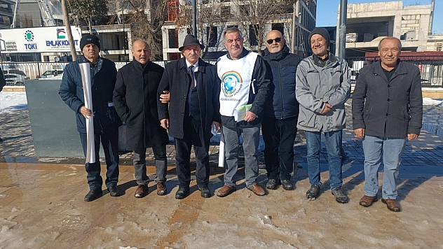 Emeklilerden Sert Tepki: 'Açlık Bile Lüks Oldu, Geçim Yoksa Seçim Var!'