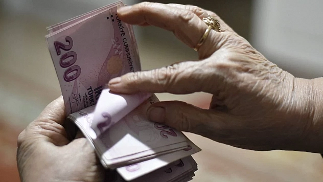 En düşük emekli maaşı 36 bin TL mi oluyor? İşte kulislerde dolaşan o iddia…