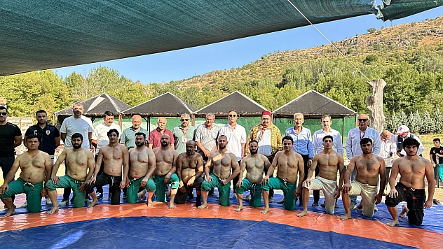 Er Meydanında Kıran Kırana Mücadele