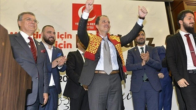Erbakan geliyor