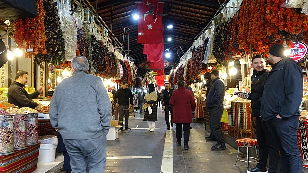 Esnaf bayram hazırlığına başladı