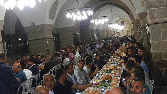 Esnaftan iftar ikramı