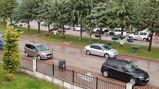 Meteoroloji Uyarmıştı... Etkili olmaya başladı! Malatya bugün de göle dönecek mi!?