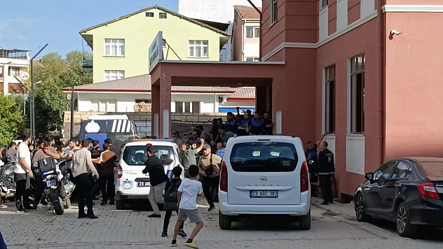 Furkan Hareketi üyeleri zabıta müdürlüğünü bastı