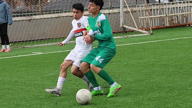 Geleceğin futbolcuları gümbür gümbür geliyor!