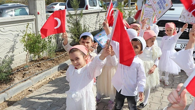 Geleceğin hafızları Kur'an'a başladı
