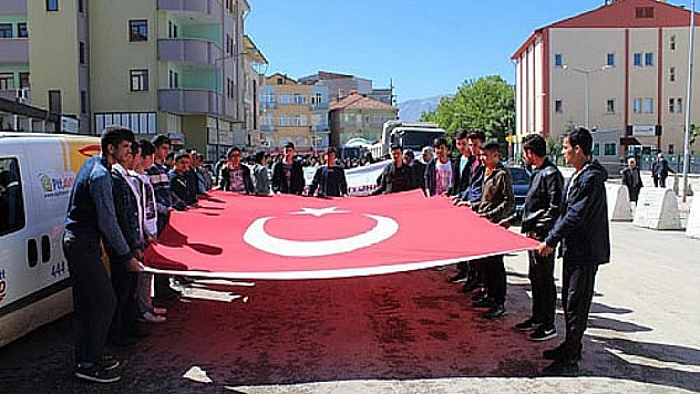 Gençlik yürüyüşü 