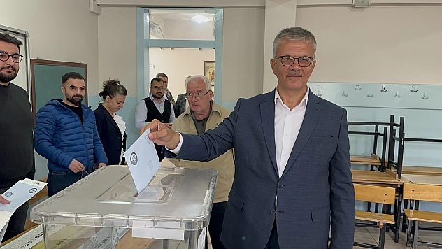 Gezer, Oyunu Kullandı