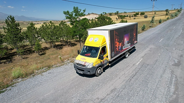 Gezici kütüphane yollara düştü