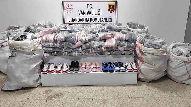 Gümrük kaçağı malzemeler ele geçirildi
