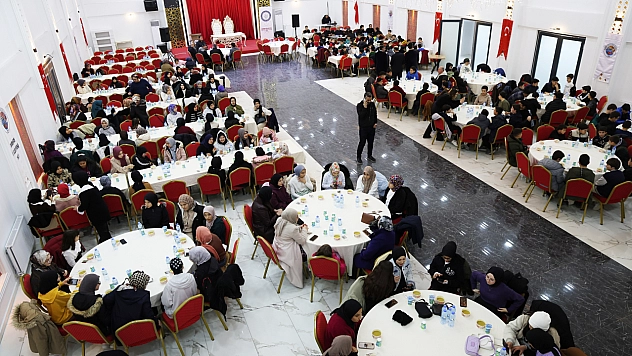 Hafız ve imam hatip öğrencileri iftarda buluştu