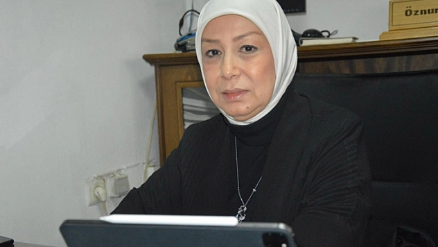 Halktan uzaklaştılar