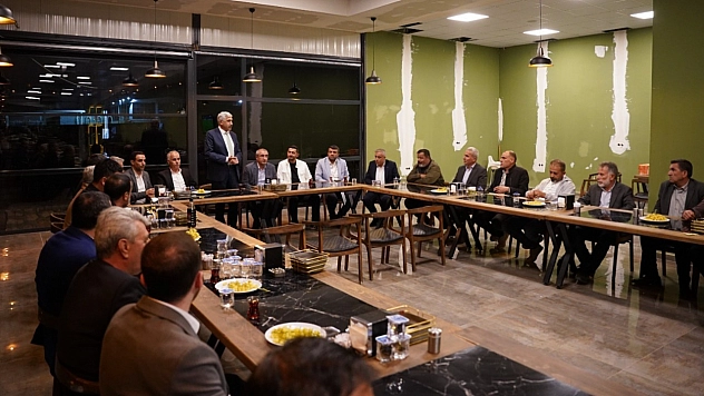 Hallaç, muhtarlarla bir araya geldi