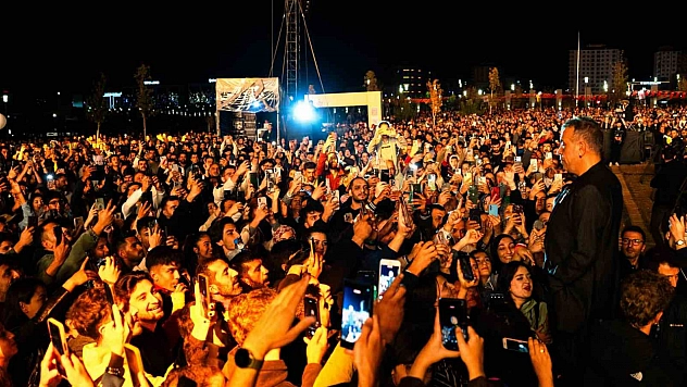 Haluk Levent: 'Bu şarkıyı Filistinli çocuklar için söylüyorum'