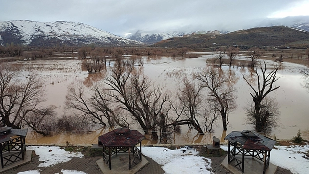 Havşeri Çayı'nın taşması sonucu tarım arazileri zarar gördü