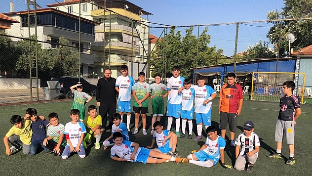 Hem Kur'an-ı Kerim öğreniyorlar, hem spor yapıyorlar