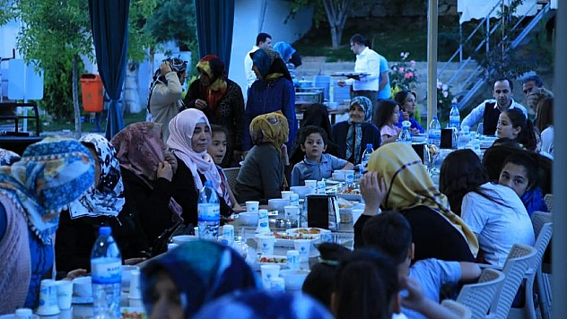 İftarda buluştular