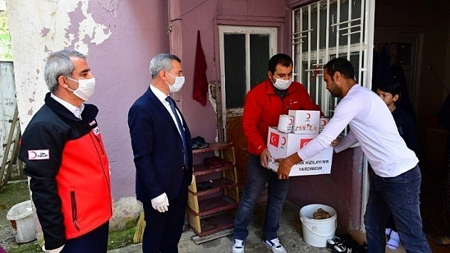 ihtiyaç sahiplerine gıda kolisi