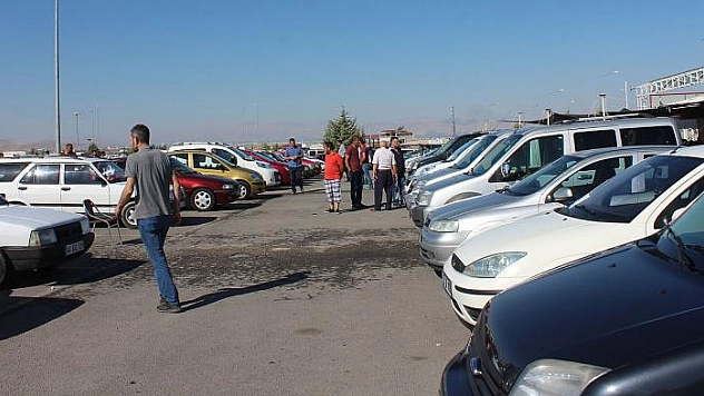 İkinci el araç piyasası durdu