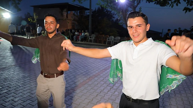 İkiz kardeşlerin askerlik heyecanı: Aynı yerde görev yapacaklar
