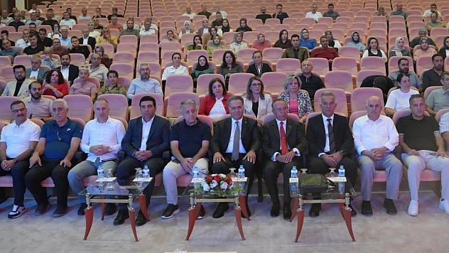 Nihat Aytürk yöneticilerine protokol ve temsil kurallarını anlattı