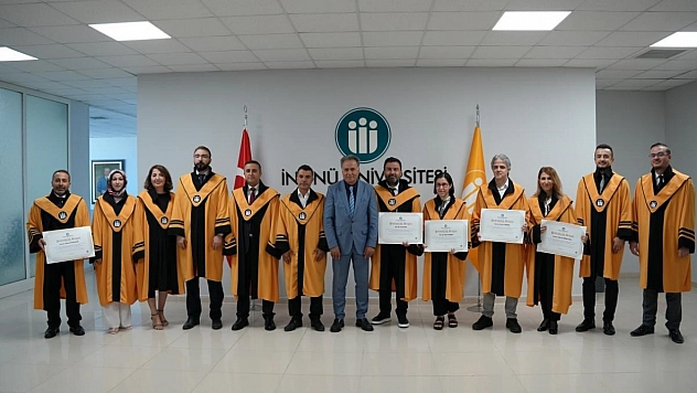 Rektör Nusret Akpolat ünvanda yükselen akademisyenleri tebrik etti