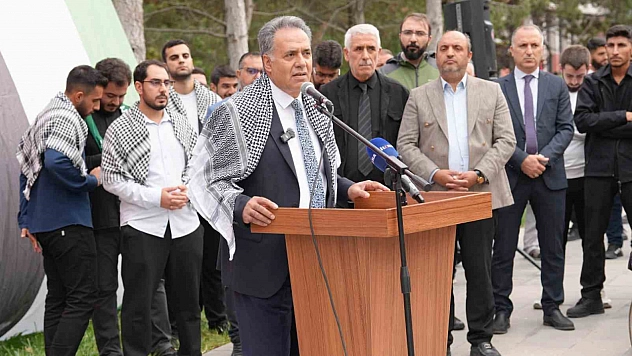 İnönü Üniversitesinde Filistin yürüyüşü!