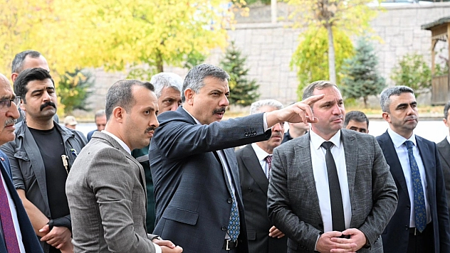 İspir'deki heyelan bölgesine kaya tahkimatı yapılıyor