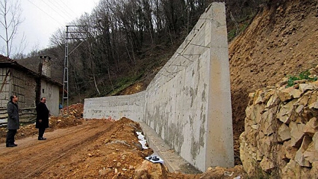 İstinat duvarı yapılacak