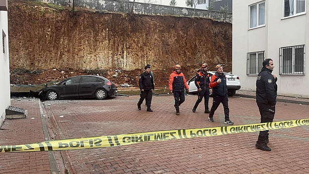 İstinat duvarının çöktüğü anların görüntüsü ortaya çıktı