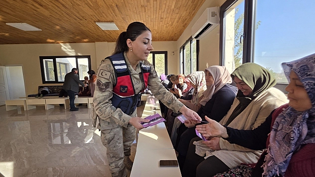 Jandarma ekipleri KADES uygulamasını tanıttı