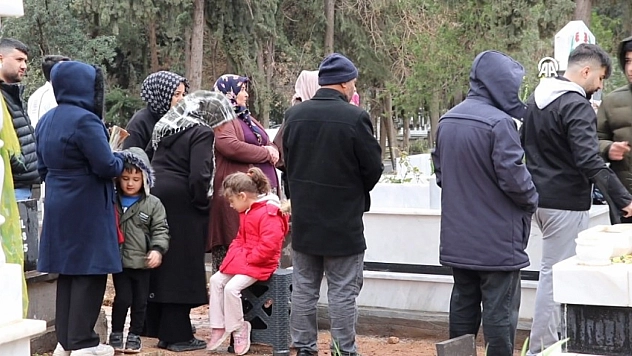 Kabirlerde bayram ziyareti