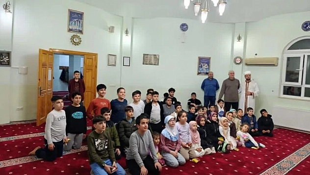 Kadir gecesi dualarla idrak edildi