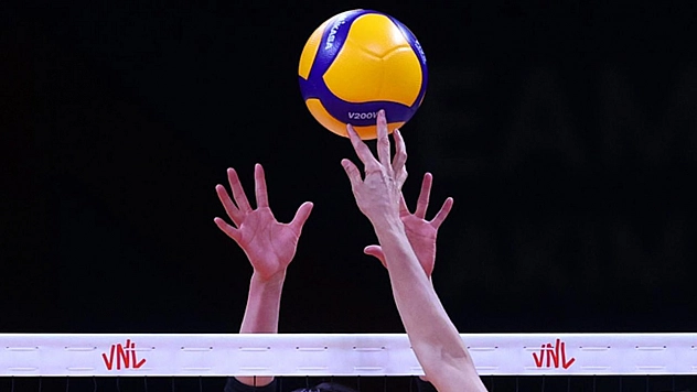 Kadın voleybol takımı 2. lige yükseldi