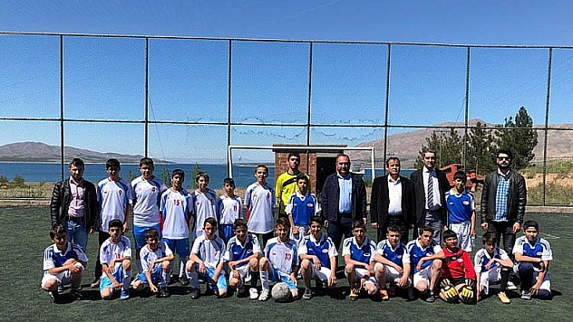 Kale İmam Hatip Şampiyon