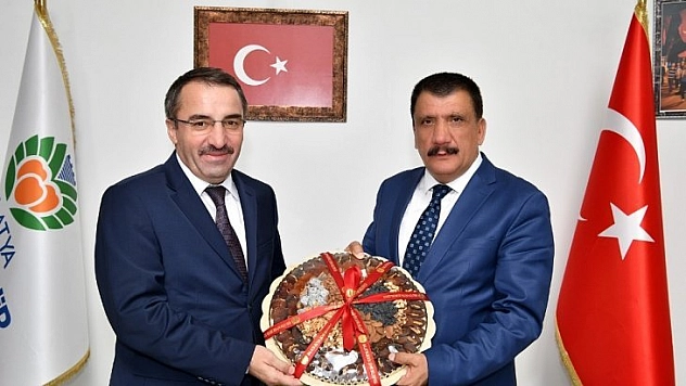 Başarılar diliyorum