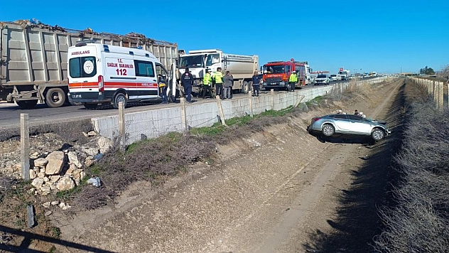Kamyon otomobille çarpıştı: 1 ölü