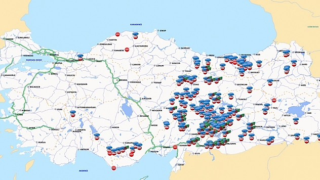 Kar yağışı ülkenin doğusunda ulaşımı felç etti