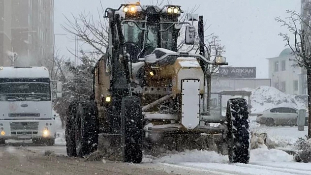 Karla mücadele çalışmaları devam ediyor