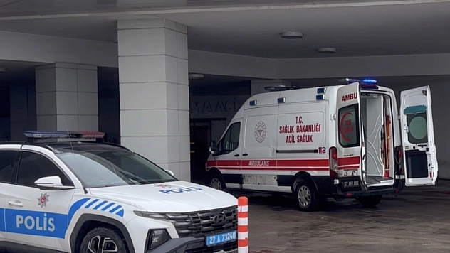 Karne günü bıçaklanan 10'uncu sınıf öğrencisi kurtarılamadı
