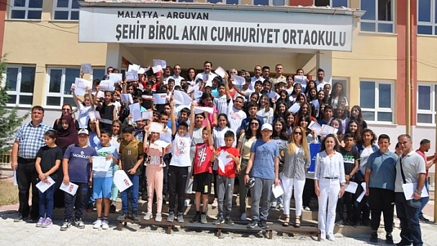 Şehit Akın karne töreninde  anıldı