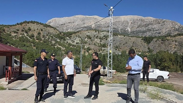 Kaymakam Algın, deprem konutlarındaki çalışmaları inceledi