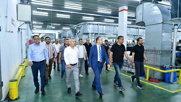 Fabrikaları ziyaret ettiler