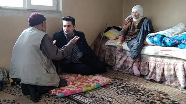 Dualarını aldı