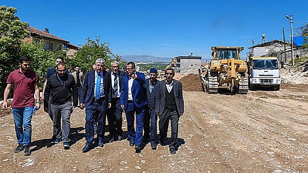 Kaynarca-Melekbaba yolu asfaltlandı