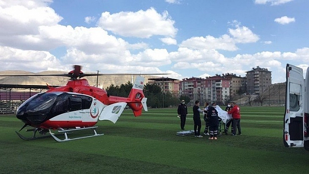 Hava ambulansla getirildi