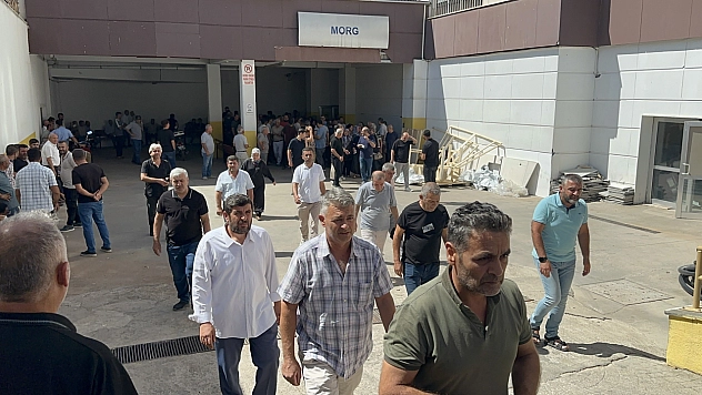 Kazada hayatını kaybeden sağlık çalışanları son yolculuğuna uğurlandı