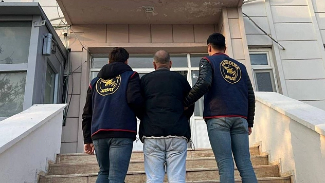 Kesinleşmiş hapis cezasıyla aranan 2 şahıs yakalandı