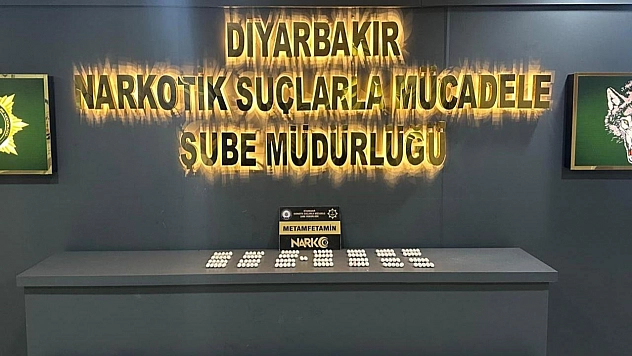Kilolarca metamfetamin ve skunk ele geçirildi